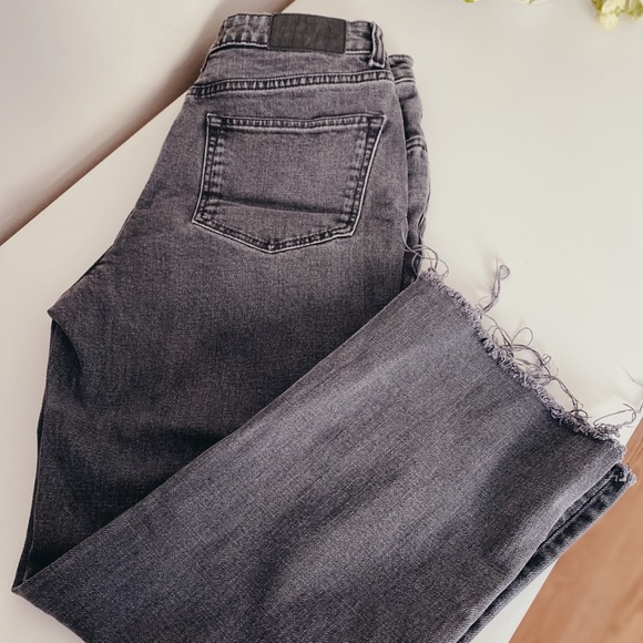 FRANK & OAK Cropped Wide Leg Dark Wash/Black High Waisted Jeans - Picture 4 of 4